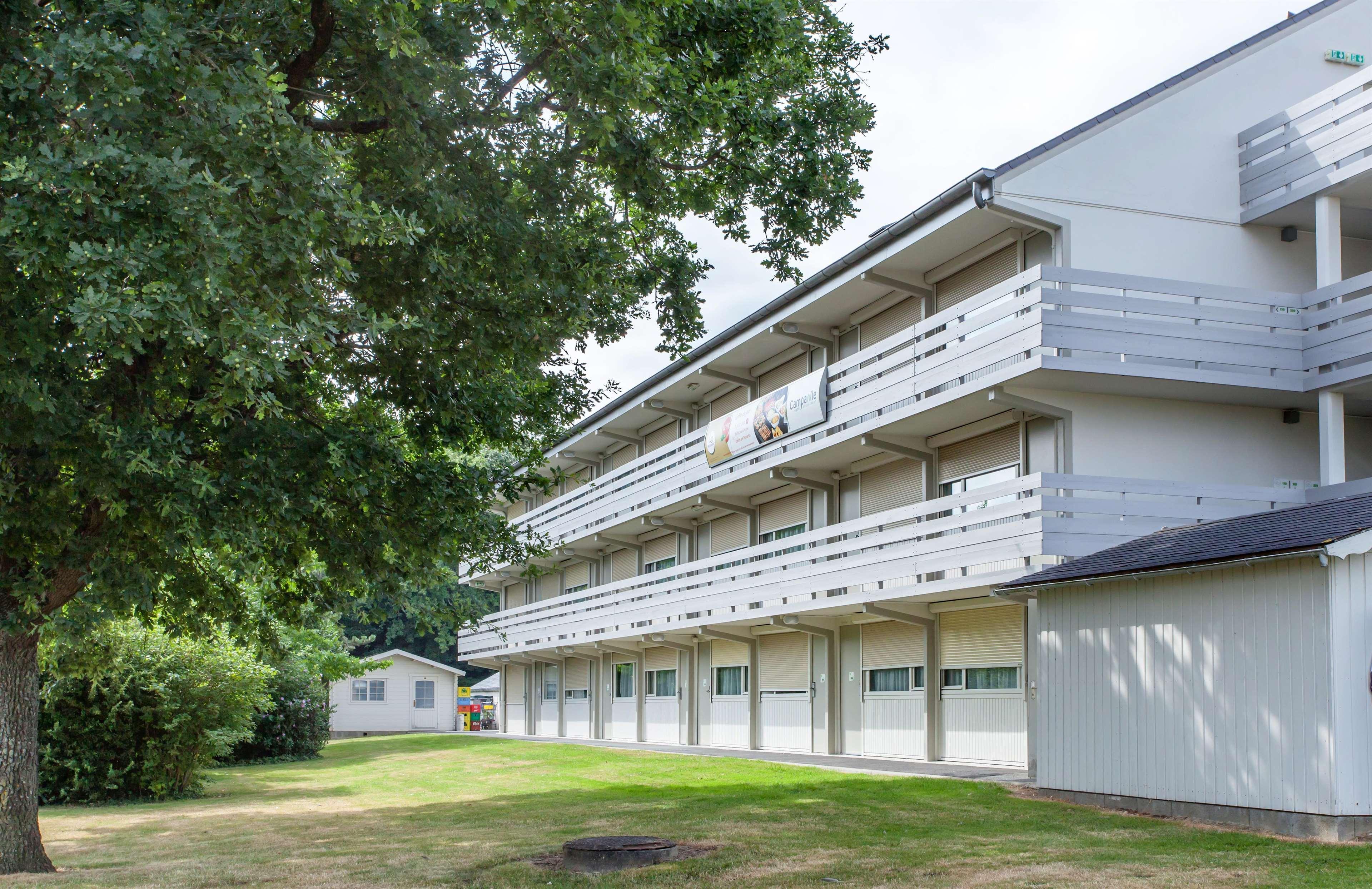 Campanile Angers Ouest - Beaucouze Hotel Exterior photo